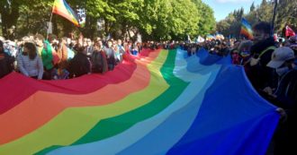 Copertina di Marcia della pace, gli organizzatori: “Almeno 20mila partecipanti”. Da Perugia ad Assisi contro la guerra in Ucraina: “È una follia”