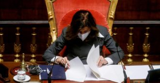 Tutti promossi in “condotta”: ecco il codice-farsa del Senato