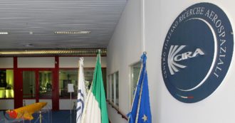 Copertina di Casalesi, le mani sugli appalti aerospaziali. Al centro l’uomo di Nicola Cosentino