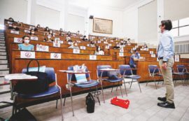 Copertina di Non mi stupisce il mancato boom di iscritti a Medicina. Un vero cambiamento può attuarsi così