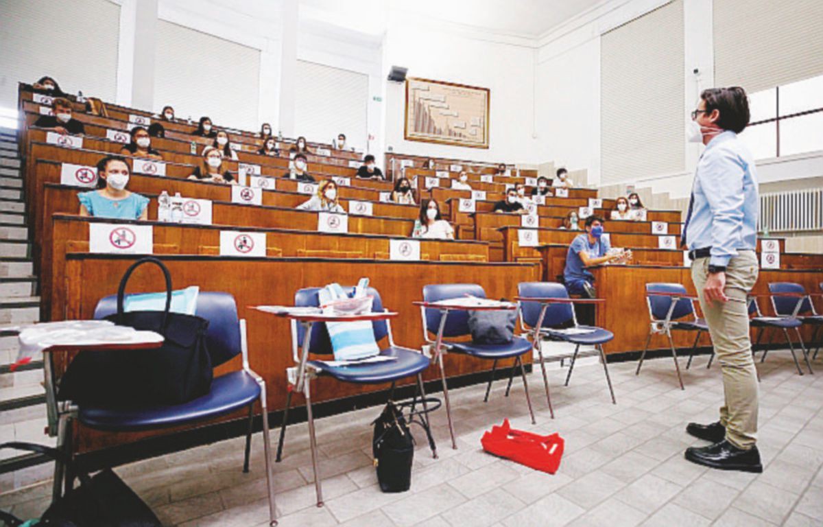 Non mi stupisce il mancato boom di iscritti a Medicina. Un vero cambiamento può attuarsi così Non mi stupisce il mancato boom di iscritti a Medicina. Un vero cambiamento può attuarsi così