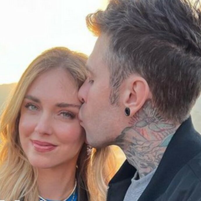 Fedez ricoverato al Fatebenefratelli, con lui nel reparto solventi c’è Chiara Ferragni: oggi altri accertamenti, c’è “ottimismo”