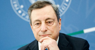 Copertina di La conferenza stampa del premier Draghi al termine del Consiglio dei ministri: segui la diretta