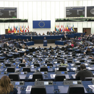 Copertina di Draghi davanti a un parlamento Ue vuoto: il Fatto di domani 4 maggio