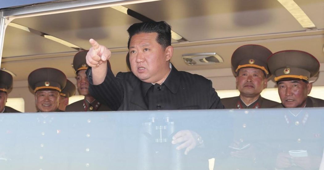 La Corea del Nord ha lanciato un nuovo missile balistico, Pyongyang: “Azioni regolari e di autodifesa”