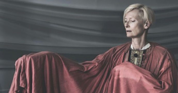 Copertina di La giacca di Totò e le tuniche di “Salò”: Tilda reinterpreta  gli abiti di PPP