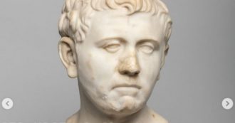 Copertina di Acquista una statua per 34,99 dollari e scopre che si tratta di un busto dell’antica Roma: la storia