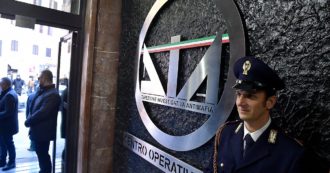 ‘Ndrangheta a Roma, l’intercettazione: “Qui c’è pastina per tutti, ma dobbiamo stare quieti”. Il giudice: vittime non denunciavano per paura