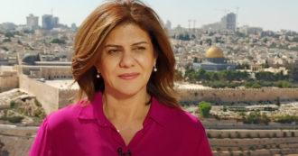 Copertina di Giornalista di al-Jazeera morta negli scontri israeliani-palestinesi. La tv: “Uccisa da forze di Tel Aviv”. Usa e Ue chiedono un’indagine