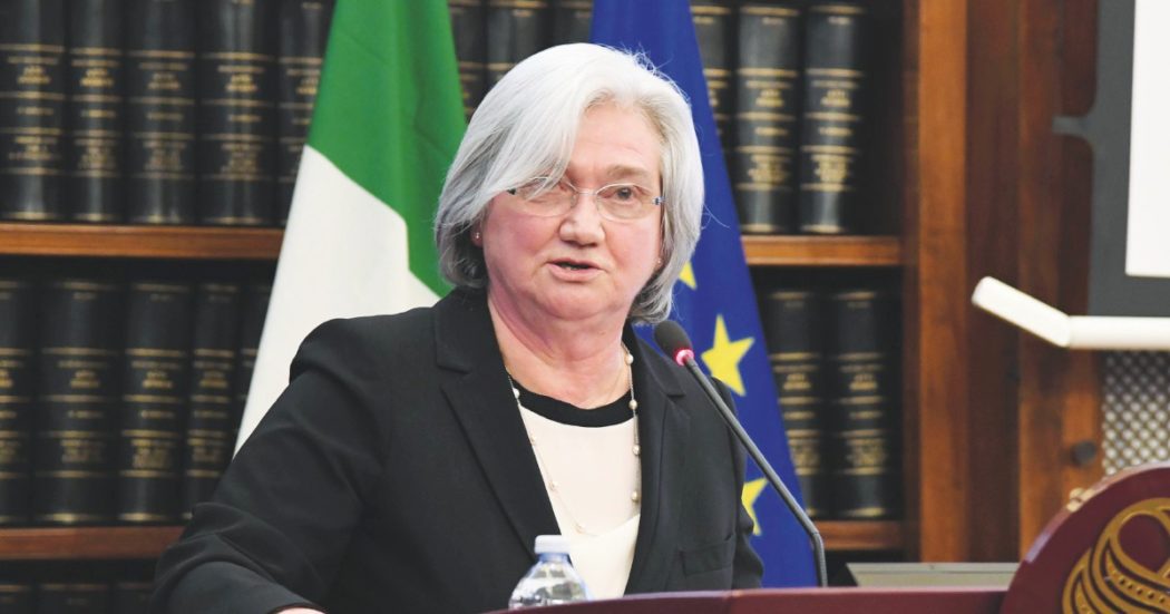 “Se il Pd non fa una scelta, la maggioranza si dovrà attrezzare a farsi opposizione da sola. Come già sta facendo”. Le parole di Rosy Bindi