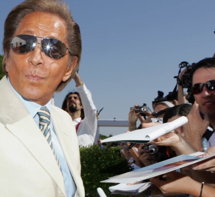 Valentino Garavani compie 90 anni, Pierpaolo Piccioli racconta l'”Ultimo Imperatore” della moda: “Quando parlo di lui, parlo anche di me”