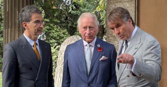 Copertina di Brunello Cucinelli e il principe Carlo insieme per l’Himalaya: l’imprenditore umbro entra nella “Fashion Task Force” per una moda sostenibile