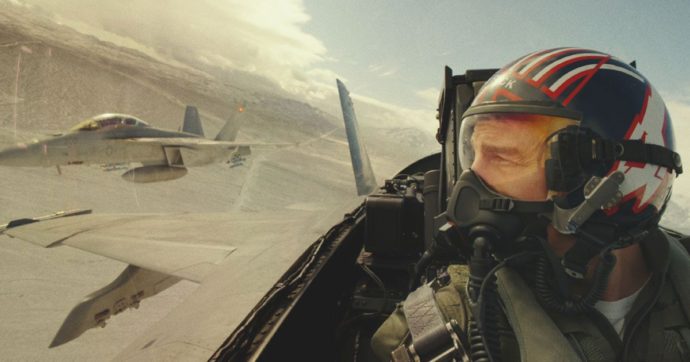 Copertina di Il folle volo di “Maverick”: Top Gun è duro a morire
