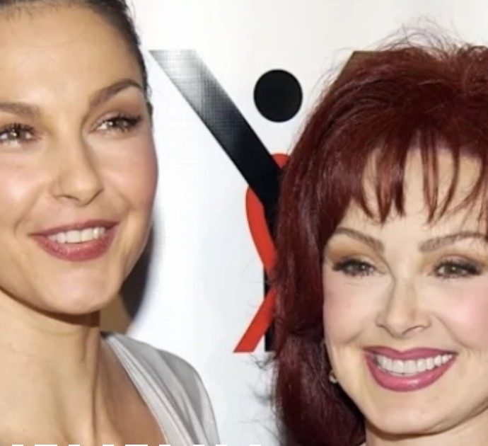 L’attrice Ashley Judd rivela la causa della morte della madre in Tv: “Ha usato un’arma da fuoco”