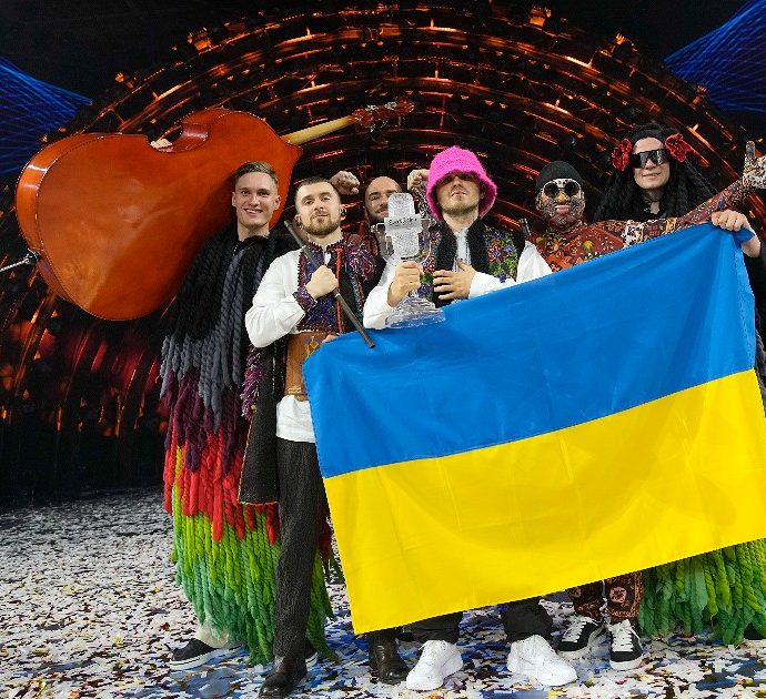 Eurovision 2023, l’appello della Kalush Orchestra contro la revoca all’Ucraina: “Date tempo a Kiev di organizzare in sicurezza l’evento” – VIDEO
