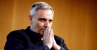 Copertina di De Giovanni: “La guerra è didattica di odio e di violenza: avrà effetti disastrosi”