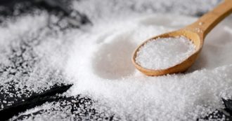Mangiamo ancora troppo sale, ecco dove si nasconde e i “trucchi” per diminuirne il consumo. La parola al dottor Pigozzi