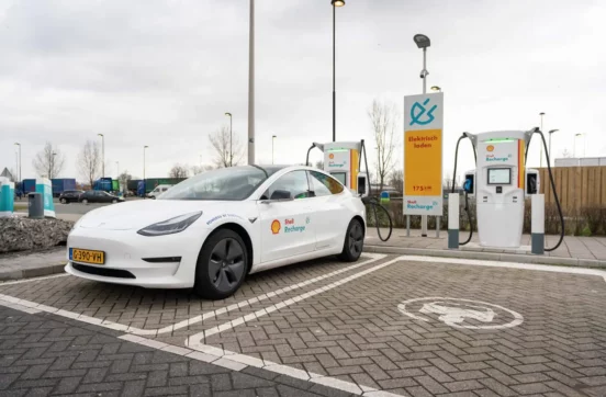 ABB Terra 360, ecco la colonnina di ricarica rapida più veloce al mondo