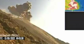 Copertina di Stromboli, il video dell’esplosione improvvisa avvenuta il 13 di maggio sul fianco del vulcano