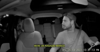 Copertina di “Wow, sei un ragazzo bianco” e il tassista rifiuta la corsa a una coppia di razzisti: il video