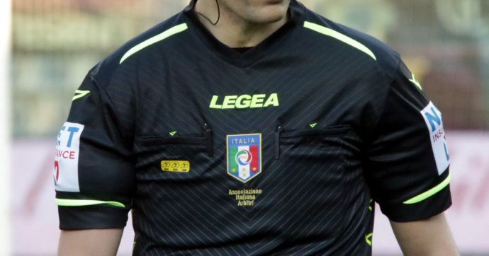 Domeniche Bestiali – Spogliatoio dell’arbitro? “C’era un’atmosfera maleodorante”. E scatta la multa per il club di Terza Categoria