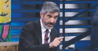 Copertina di Riotta, il profeta che inventa le notizie