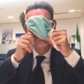 Copertina di Dietro l’assoluzione di Fontana restano i segreti dei Caraibi