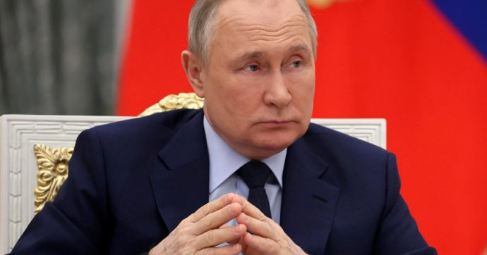 Copertina di Putin mette al bando i Vip americani: c’è pure Sleepy Joe