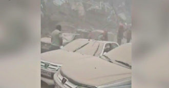 Copertina di Iran, crolla edificio di dieci piani ad Abadan: decine di persone sotto le macerie – Video