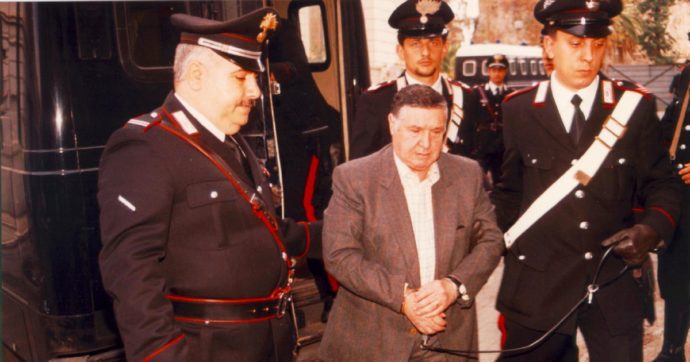 Copertina di L’ex carabiniere Walter Giustini: “Si poteva arrestare Riina prima di Capaci”