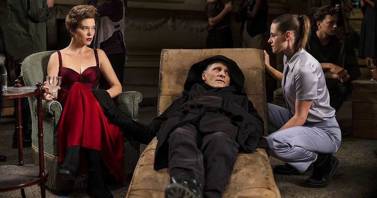 Festival di Cannes 2022, Crimes of the Future di David Cronenberg è già cult