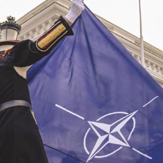 Copertina di L’Occidente è sempre buono: il vecchio vizio non tramonta