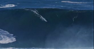 Surf, nuovo record mondiale per il tedesco Sebastian Steudtner: cavalcata un’onda di 26,2 metri