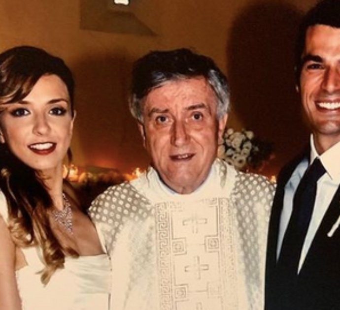 Simona Izzo posta una foto del matrimonio di Luca Argentero e Myriam Catania e gli utenti si infuriano: “Fuori luogo e irrispettosa verso i loro nuovi partner”