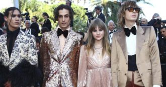 Copertina di Festival di Cannes, i Maneskin sul red carpet di ‘Elvis’ in total look Gucci: “Ha cambiato la storia della musica. Siamo tutti influenzati da lui”