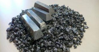 Copertina di Le materie prime sono troppo care: la corsa al green adesso rallenta