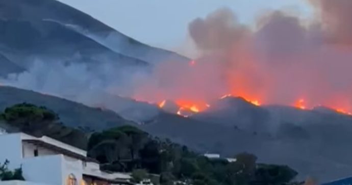 Incendio a Stromboli, cosa sappiamo: quali autorizzazioni erano state date alla produzione della fiction e dov’erano i pompieri