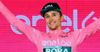 Copertina di Jai Hindley vince il Giro d’Italia: il 26enne australiano trionfa dopo la beffa del 2020. Nibali saluta con un incredibile quarto posto