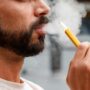 Copertina di Più tasse su energia e benzina e una stangata su tabacco e sigarette elettroniche per rimpolpare il bilancio Ue: le ipotesi