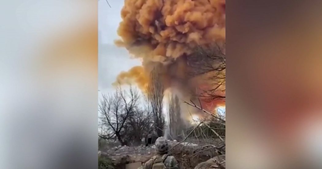 Guerra in Ucraina, colpito un serbatoio di acido nitrico a Severodonetsk: paura per le esalazioni tossiche