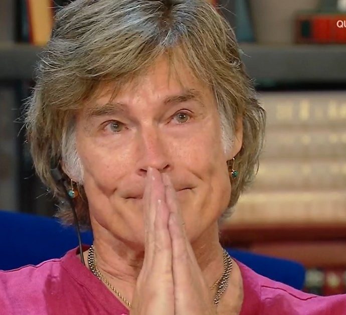 Oggi è un altro giorno, Ronn Moss: “Ho operato sui cadaveri, poi un giorno ho dovuto fare una scelta”. Poi scoppia in lacrime