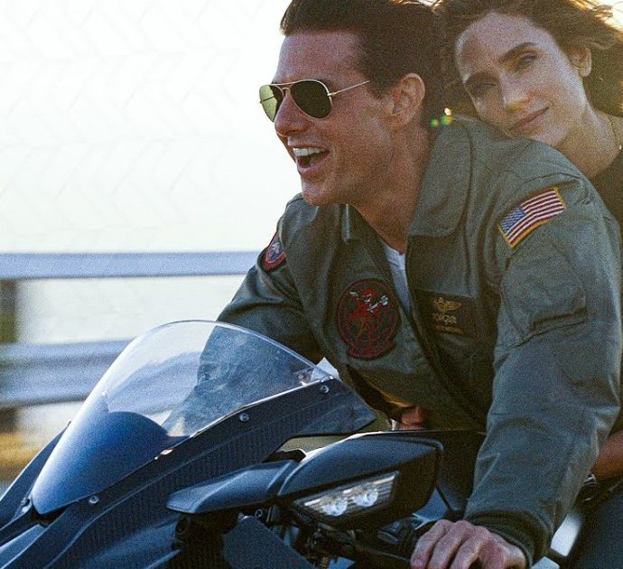 Top Gun, polemiche per la bandiera di Taiwan sull’iconico giubbotto di Maverick/Tom Cruise: ecco come stanno davvero le cose