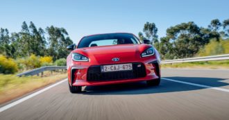 Copertina di GR86, l’ultra-sportiva concepita per chi ama il vecchio stile di guida