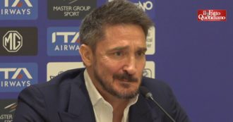 Copertina di Italbasket, il nuovo commissario tecnico Pozzecco si commuove alla presentazione: “Ho sofferto tanto per la maglia azzurra” – Video