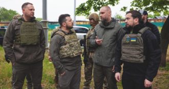 Copertina di Pace, Zelensky boccia Macron Nato: via a manovre nel Baltico