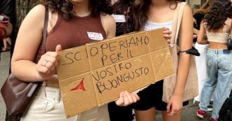 Copertina di Vicenza, studenti scioperano contro la preside che aveva rimproverato studentesse per l’abbigliamento