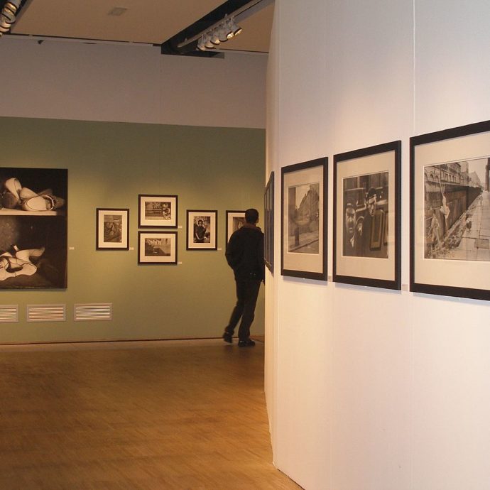 Henri Cartier-Bresson in Cina, la mostra di un “momento decisivo” lungo dieci anni