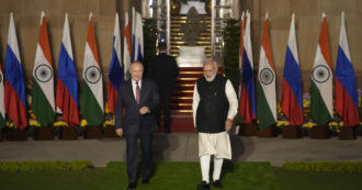 A Índia quer dobrar as importações de petróleo russo.  Produtos refinados também são vendidos na Europa e nos EUA