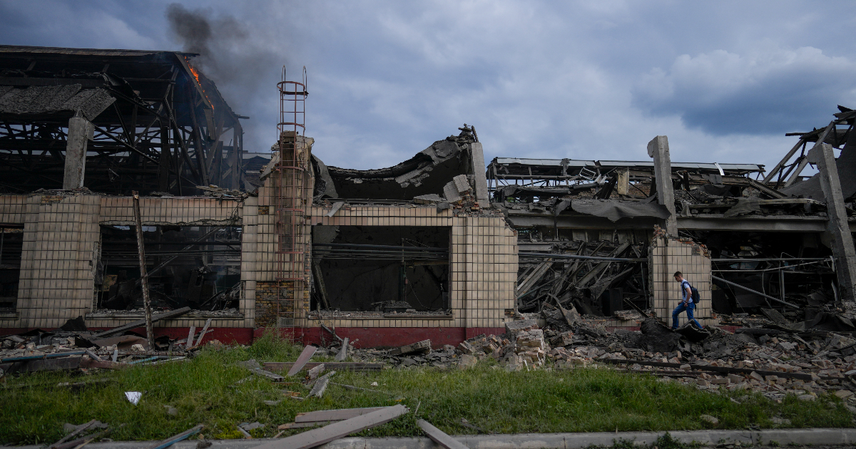 Ucrania guerra directa – el bombardeo de Kharkiv.  Moscú: “¿La Unión Europea quiere la paz? Basta de armas en Kyiv”.  Lavrov cancela su visita a Serbia