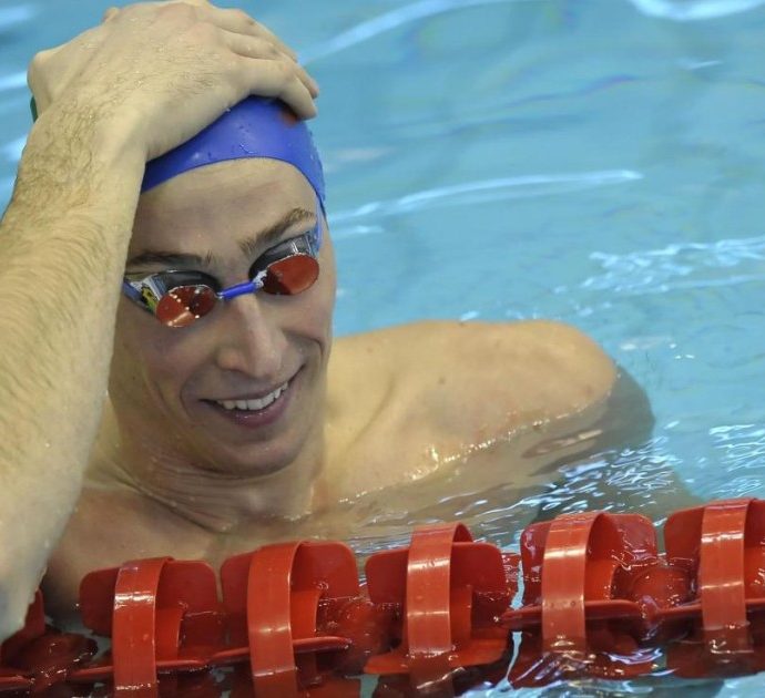 Andrea Rolla, gli perforano un polmone durante seduta di agopuntura: carriera stroncata per il campione di nuoto, ecco come è potuto succedere